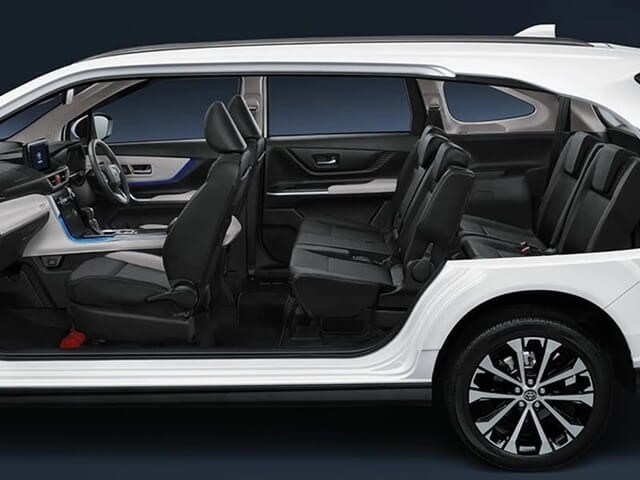 640-Toyota-Veloz-2022-cabin